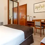 Plaza Hotel 3*