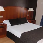 Hotel Plaza 3*