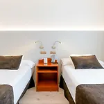 فندق Plaza 3*