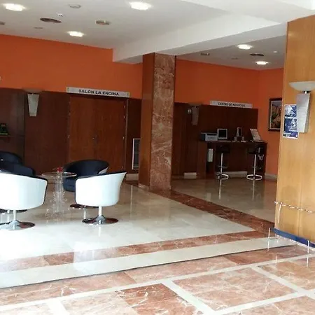 Plaza מלון