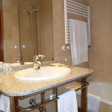 Hotel Plaza 3*