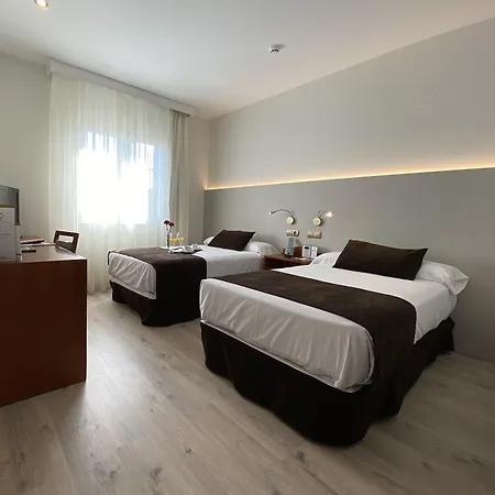 Plaza Hotel 3*