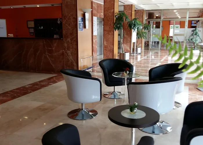 ポンフェラーダ プラザ 3*